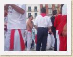 07July05 - Nay, Jenny, Baz, Andy in Spain - Running of Bulls 141 * 2272 x 1704 * (843KB)